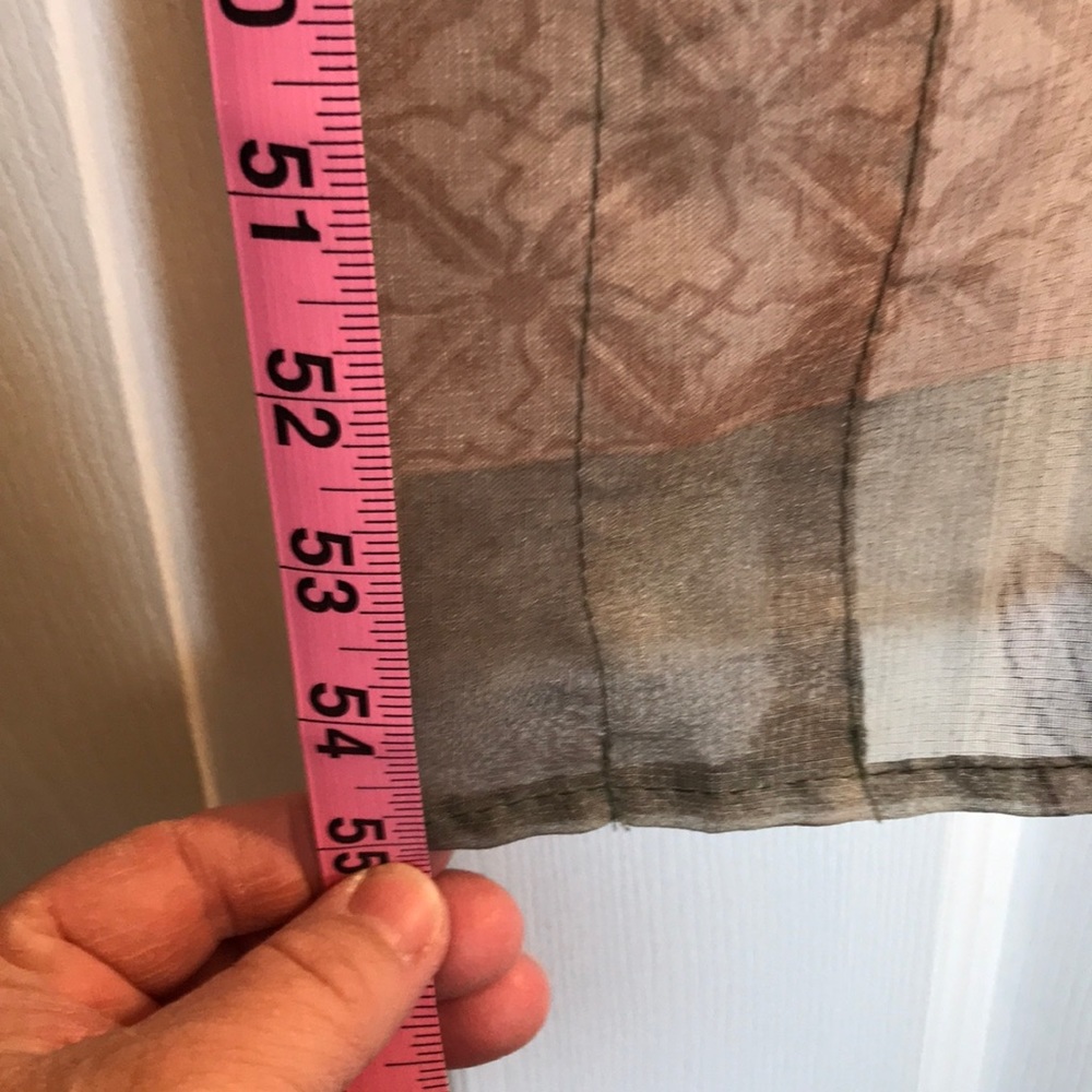 Valance - Picture 3 of 3